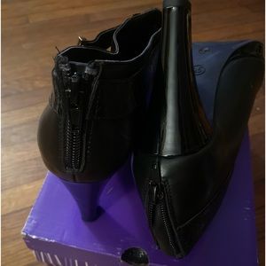 Black 4 inch bootie.